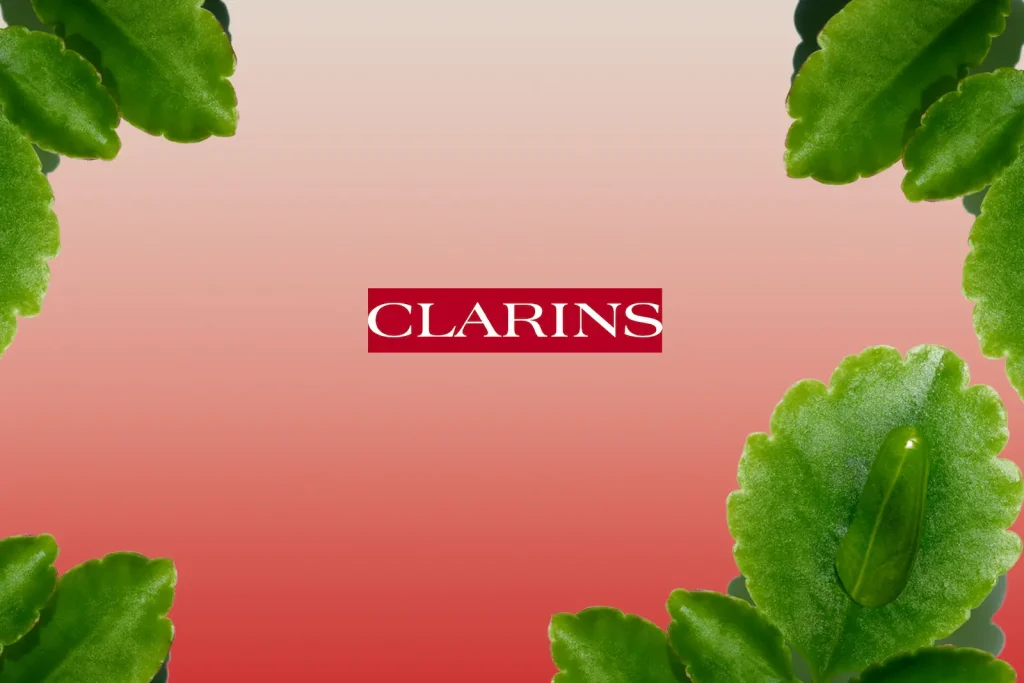 Visuel-clarins-background-rouge-avec-des-feuilles
